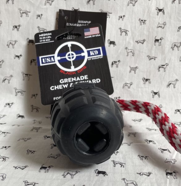 画像2: USA-K9マグナム紐付き手榴弾（Mサイズ）【SodaPup】 (2)
