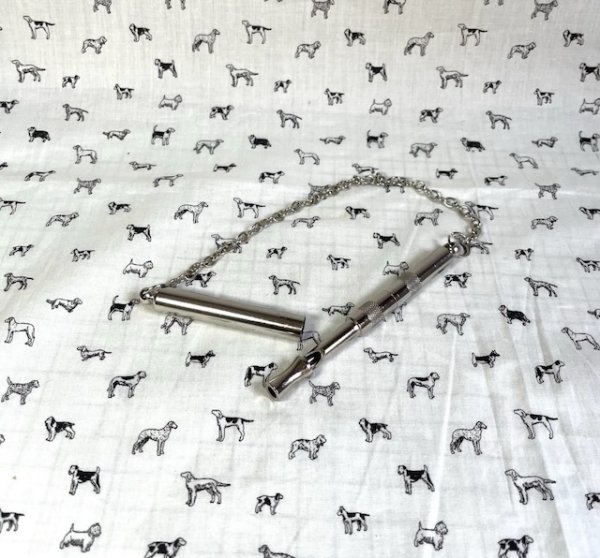 画像2: 犬用ホイッスル（犬笛）【FLAMINGO】 (2)